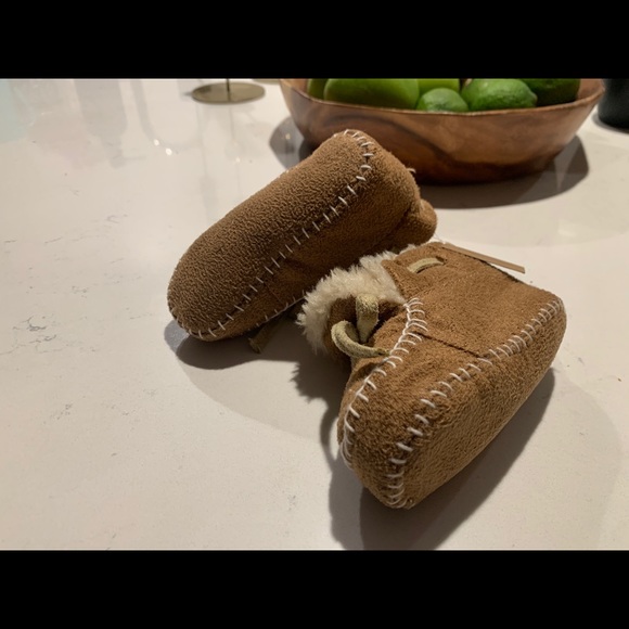 Baby Winter Booties - Picture 3 of 4